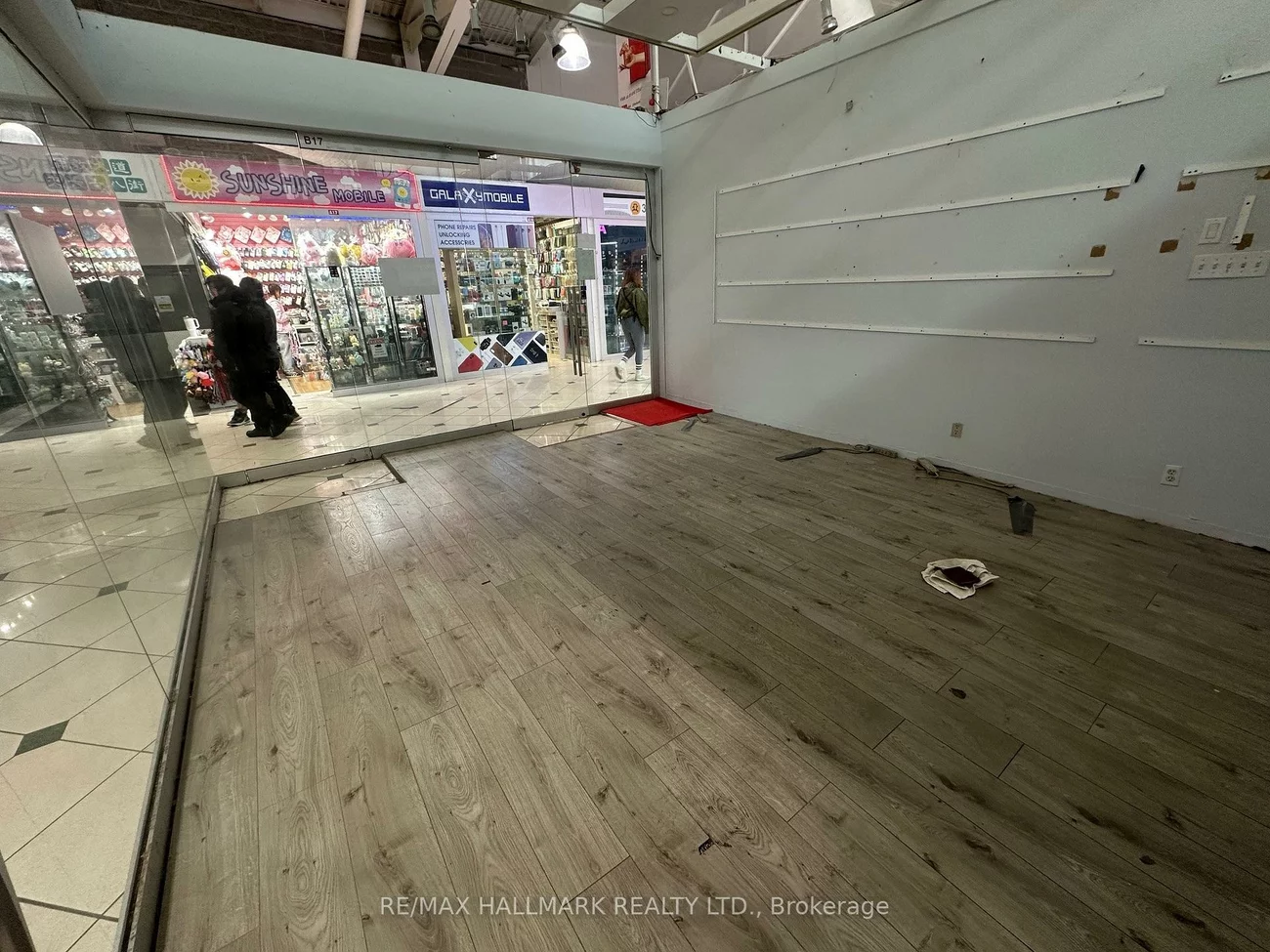 B17, 4300 Steeles Avenue East, Milliken Mills East, Markham