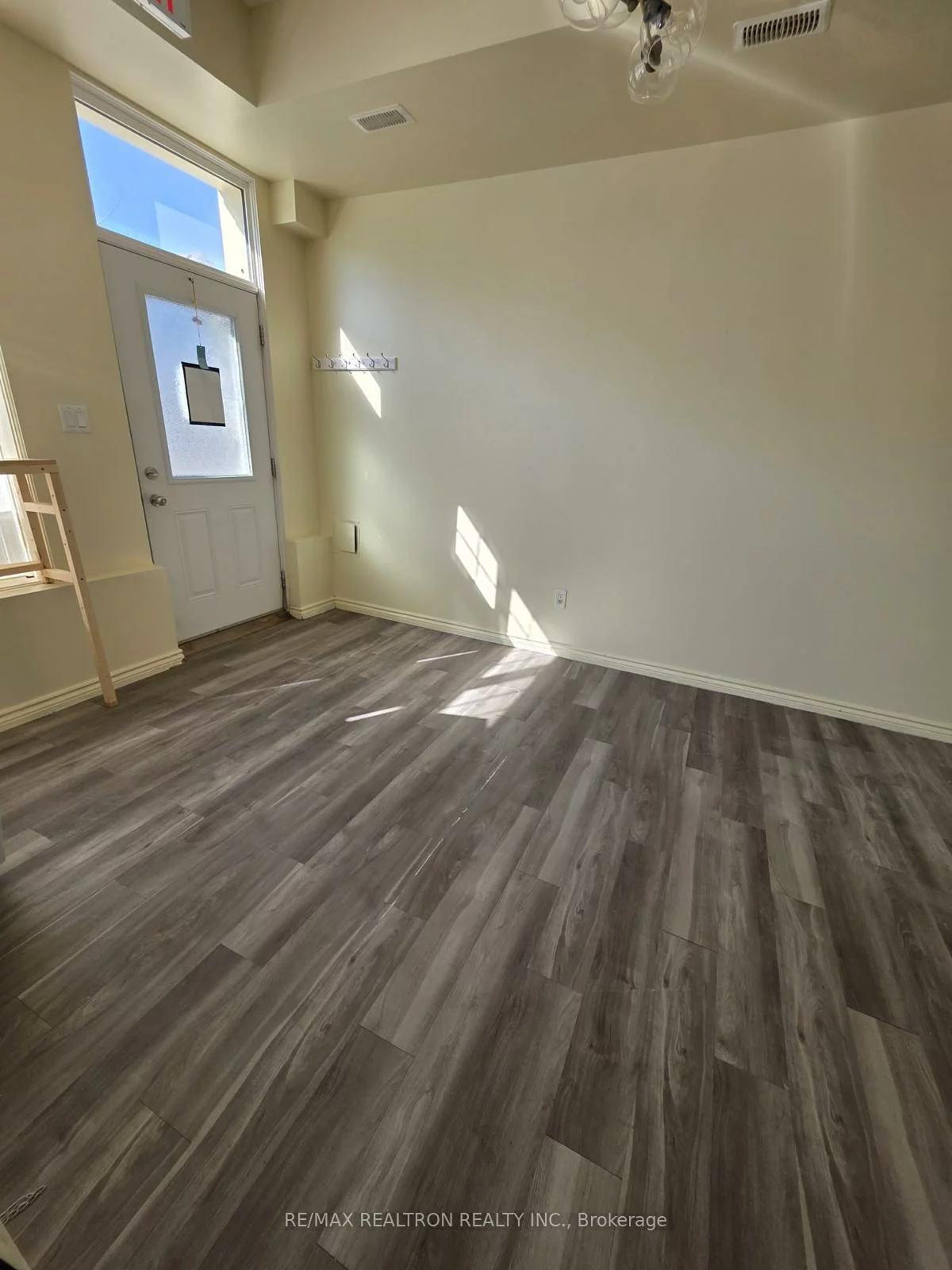 48, Cathedral High, Cathedraltown, Markham