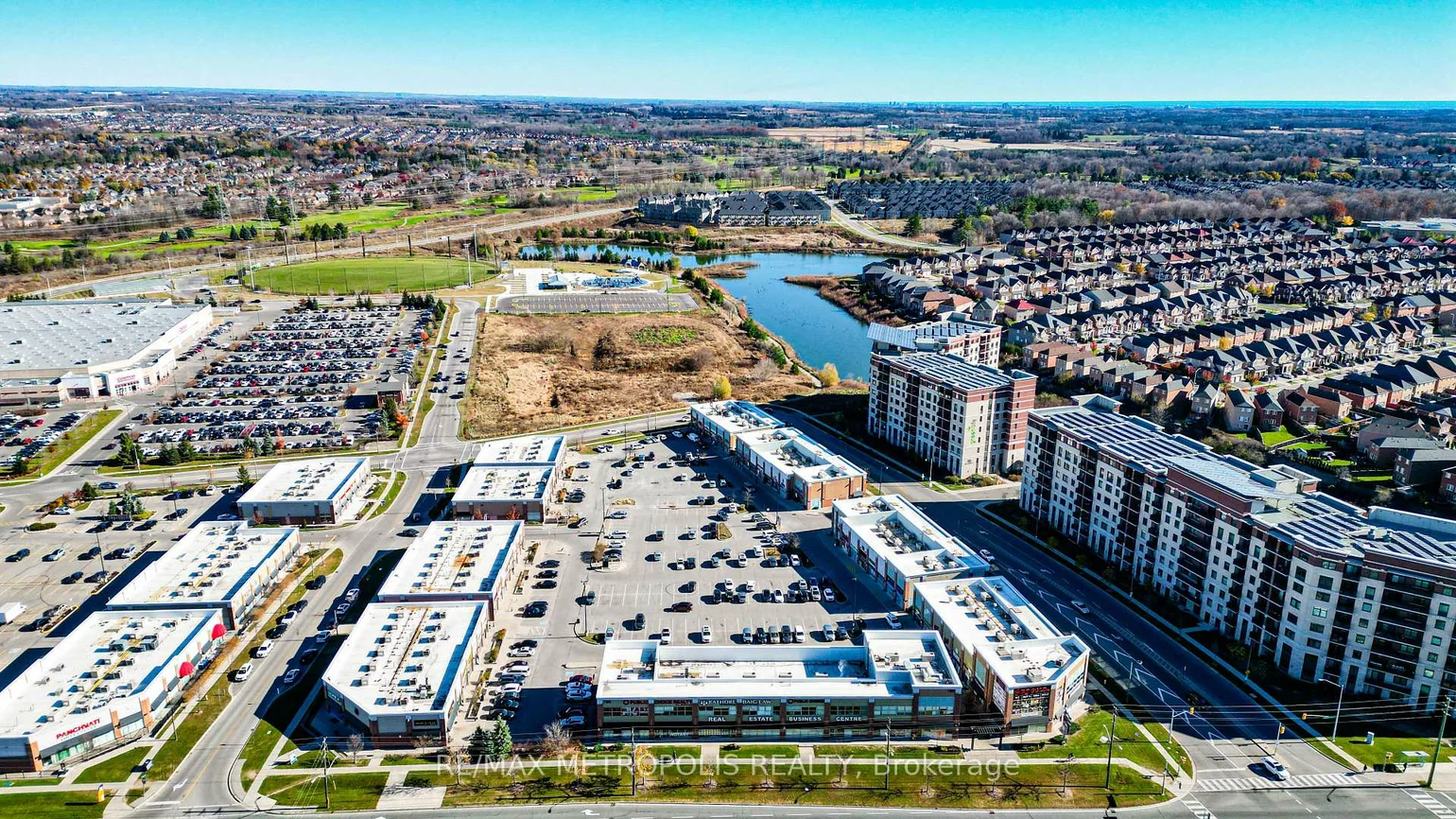 7393, Markham, Cedarwood, Markham