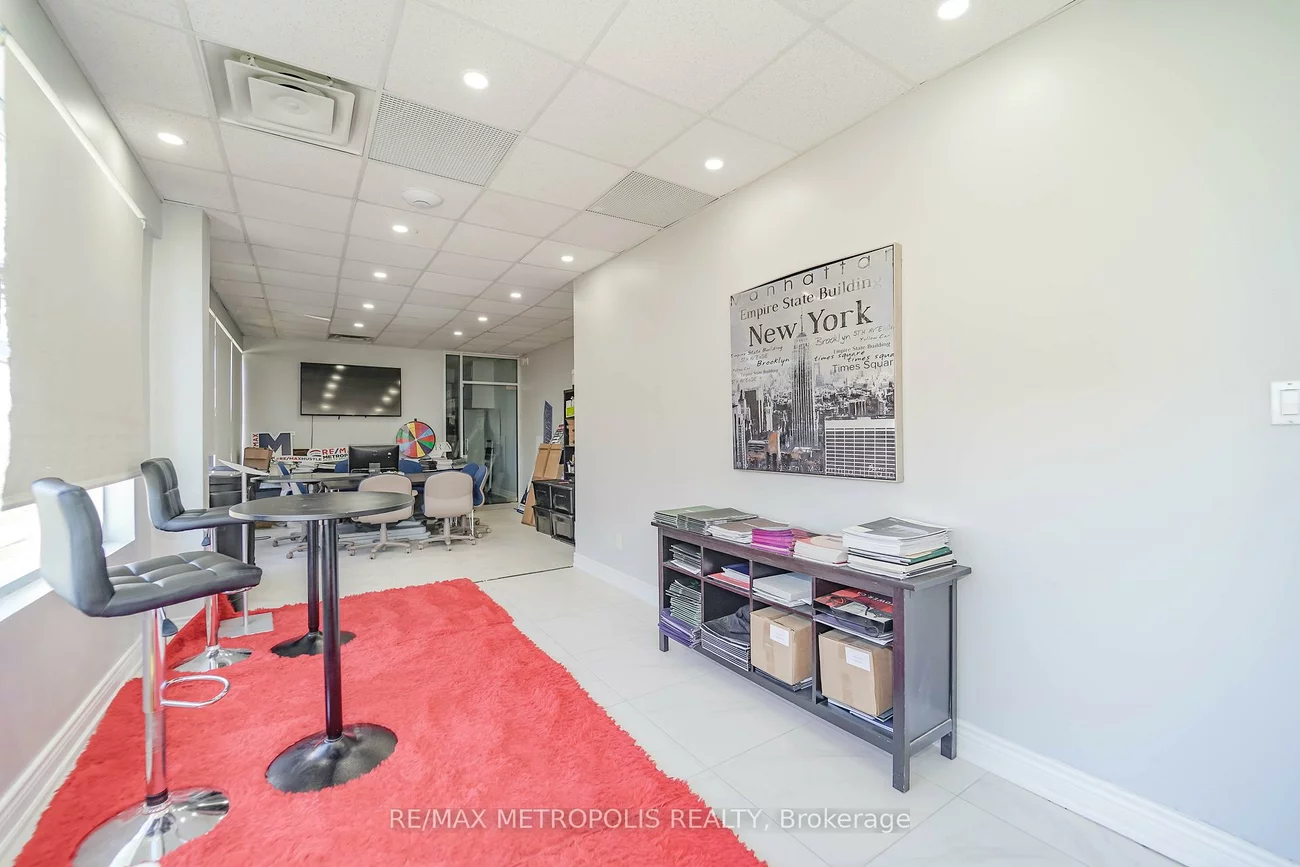 7393, Markham, Cedarwood, Markham