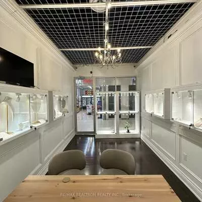 7181, Yonge, Grandview, Markham