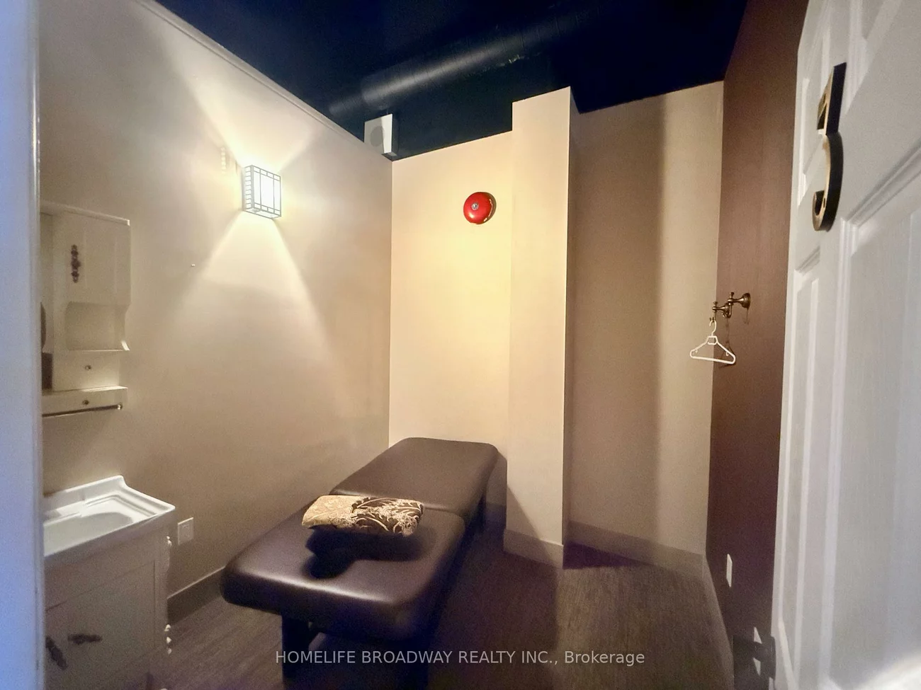 8241, Woodbine, Buttonville, Markham