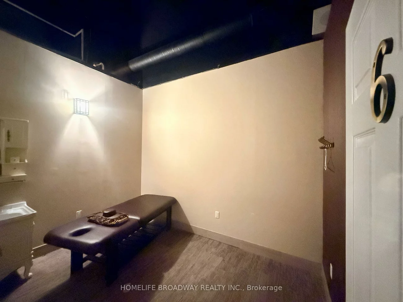 8241, Woodbine, Buttonville, Markham