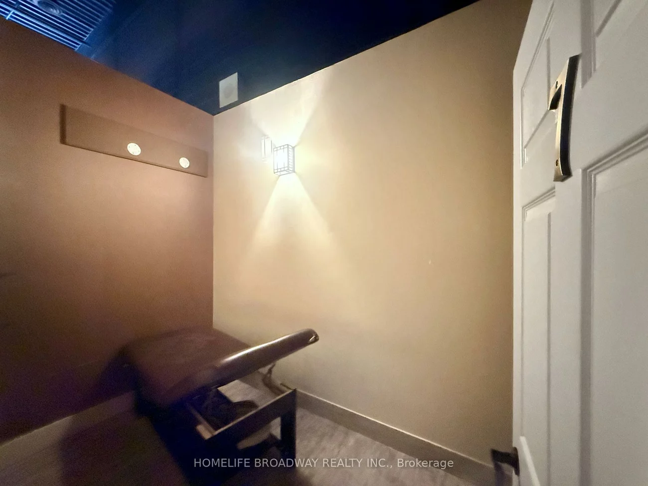 8241, Woodbine, Buttonville, Markham