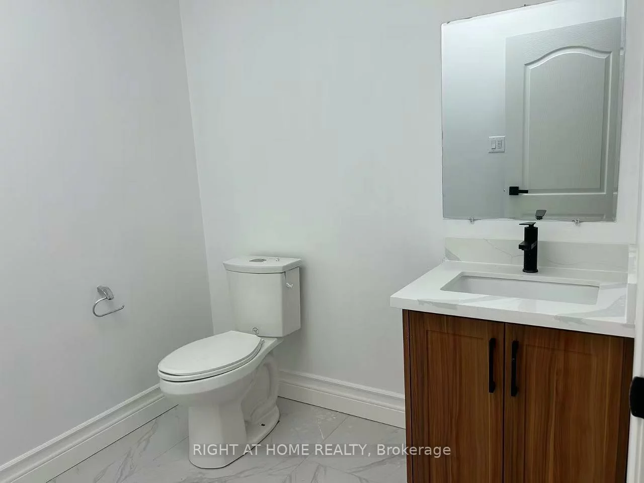 145, Royal Crest, Milliken Mills West, Markham