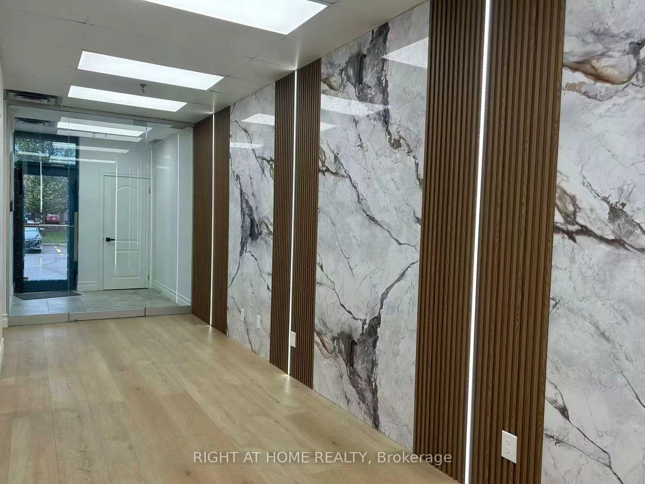 145, Royal Crest, Milliken Mills West, Markham