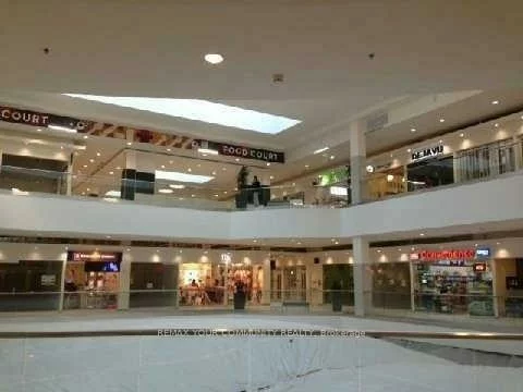 7181, Yonge, Grandview, Markham