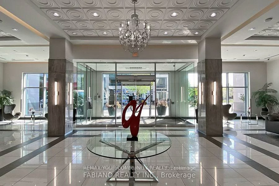 7181, Yonge, Thornhill, Markham