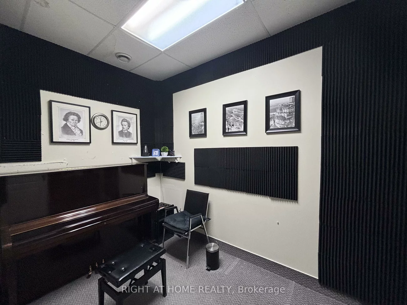 8791, Woodbine, Buttonville, Markham