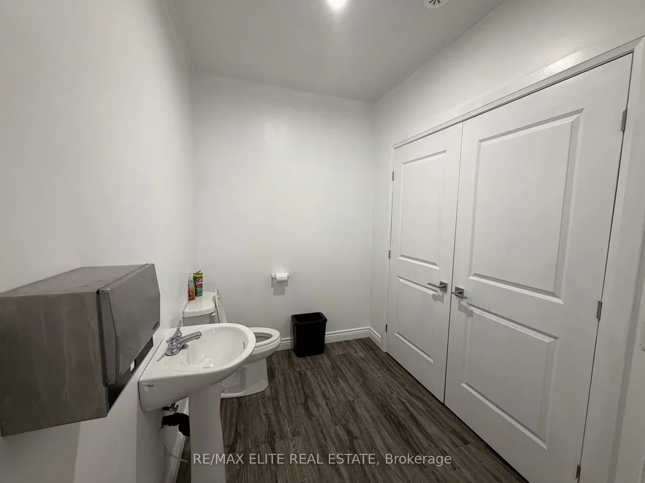 380, John, Aileen-Willowbrook, Markham