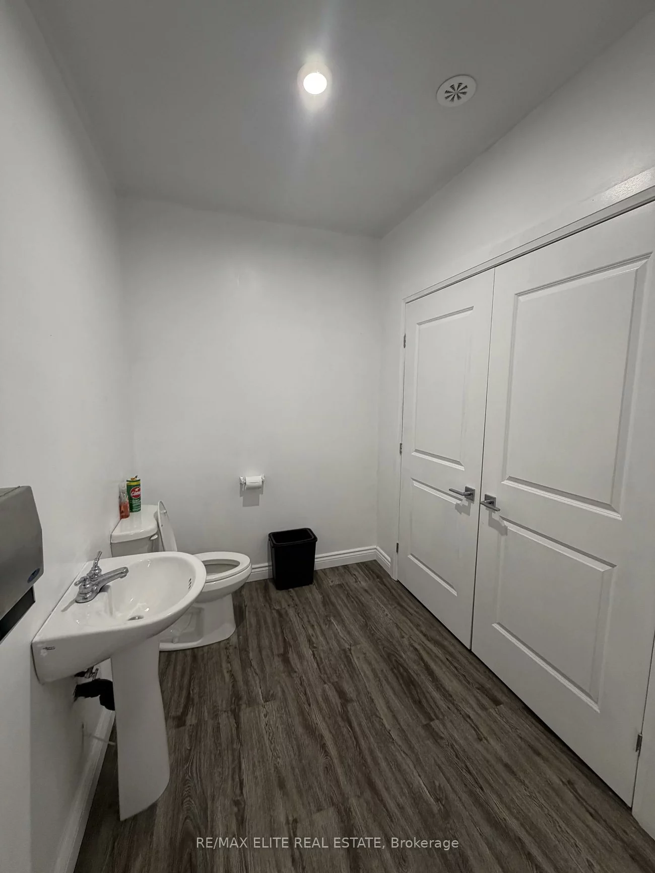 380, John, Aileen-Willowbrook, Markham