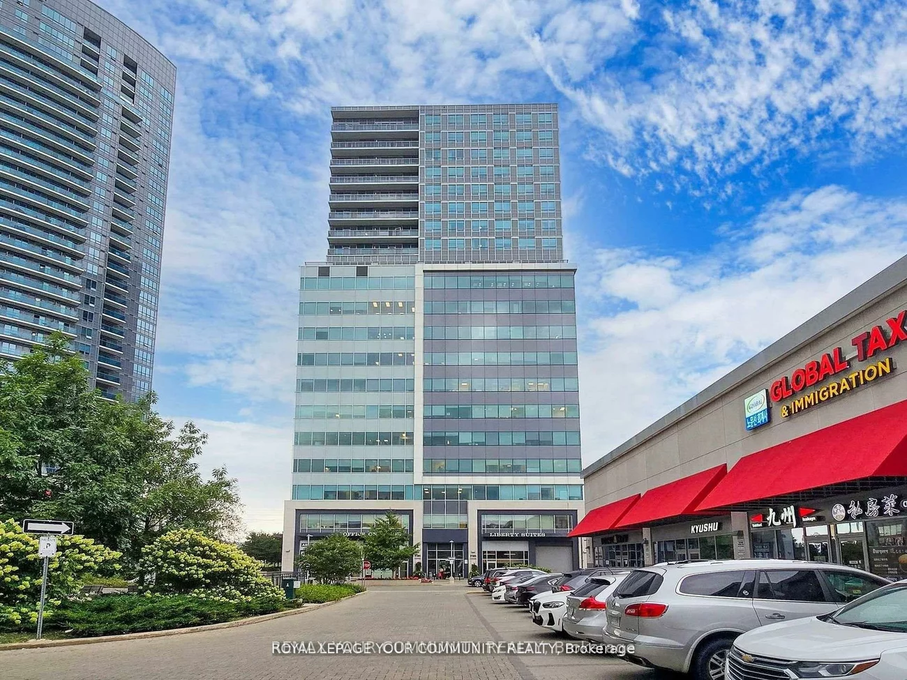 7181, Yonge, Thornhill, Markham