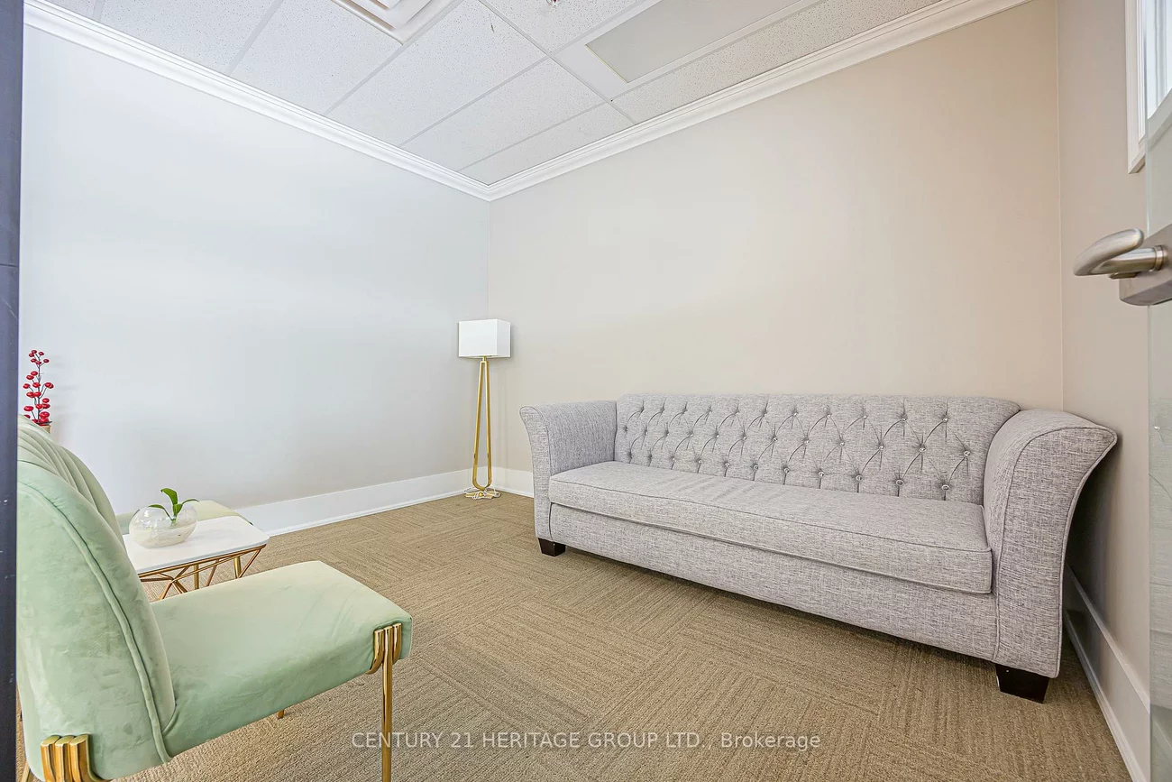 7191, Yonge, Thornhill, Markham