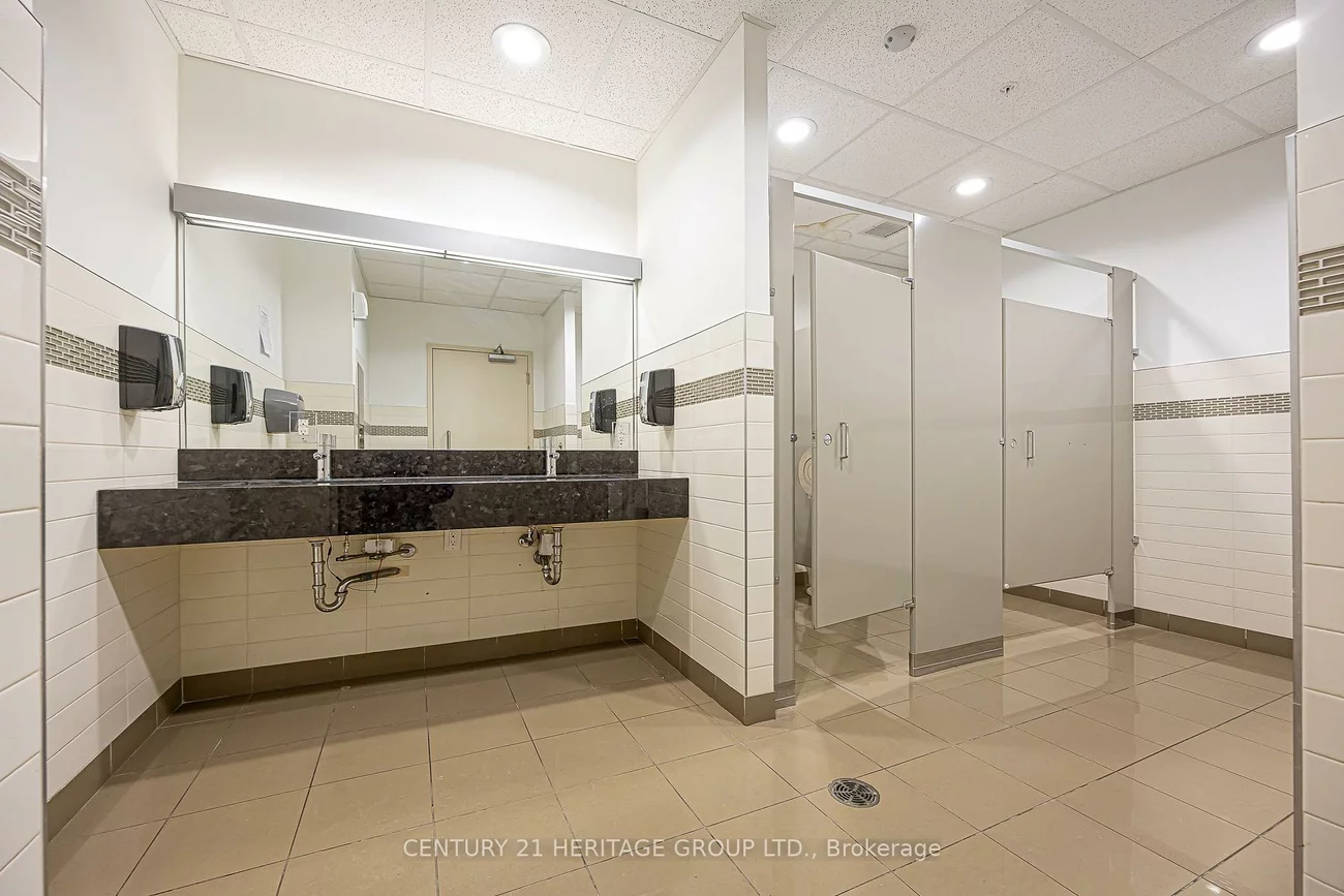7191, Yonge, Thornhill, Markham