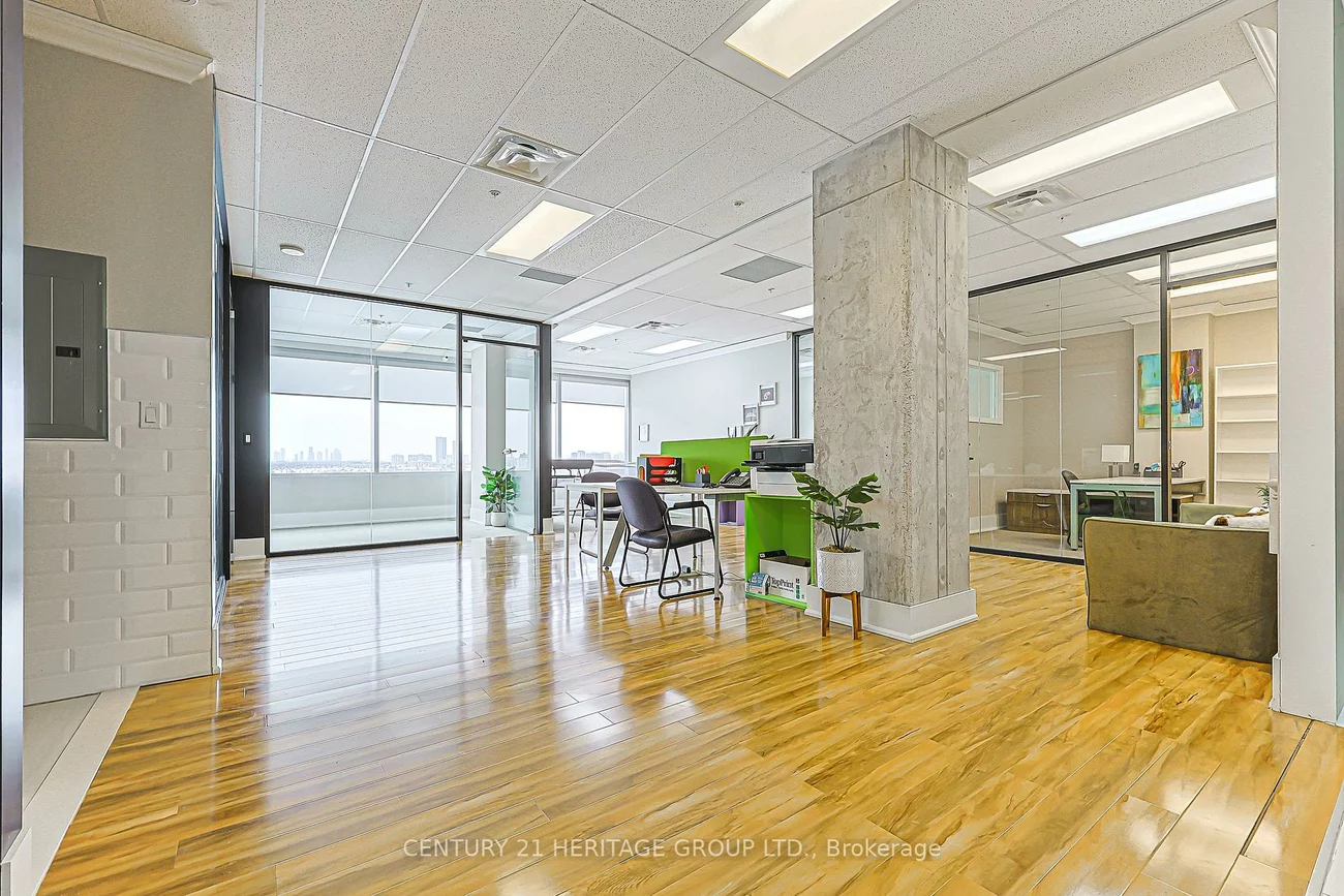 7191, Yonge, Thornhill, Markham