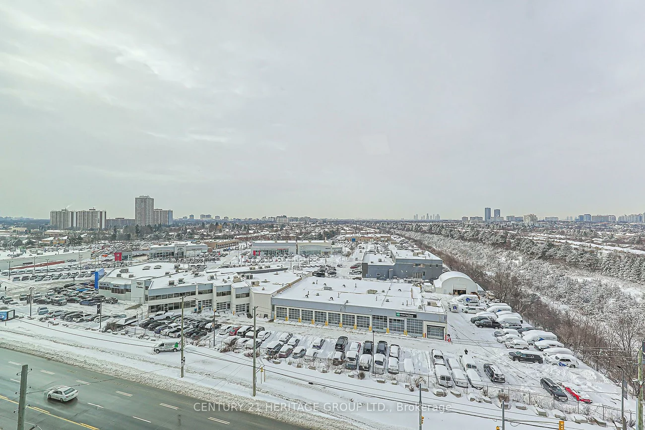 7191, Yonge, Thornhill, Markham