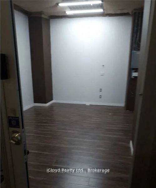 7181, Yonge, Grandview, Markham