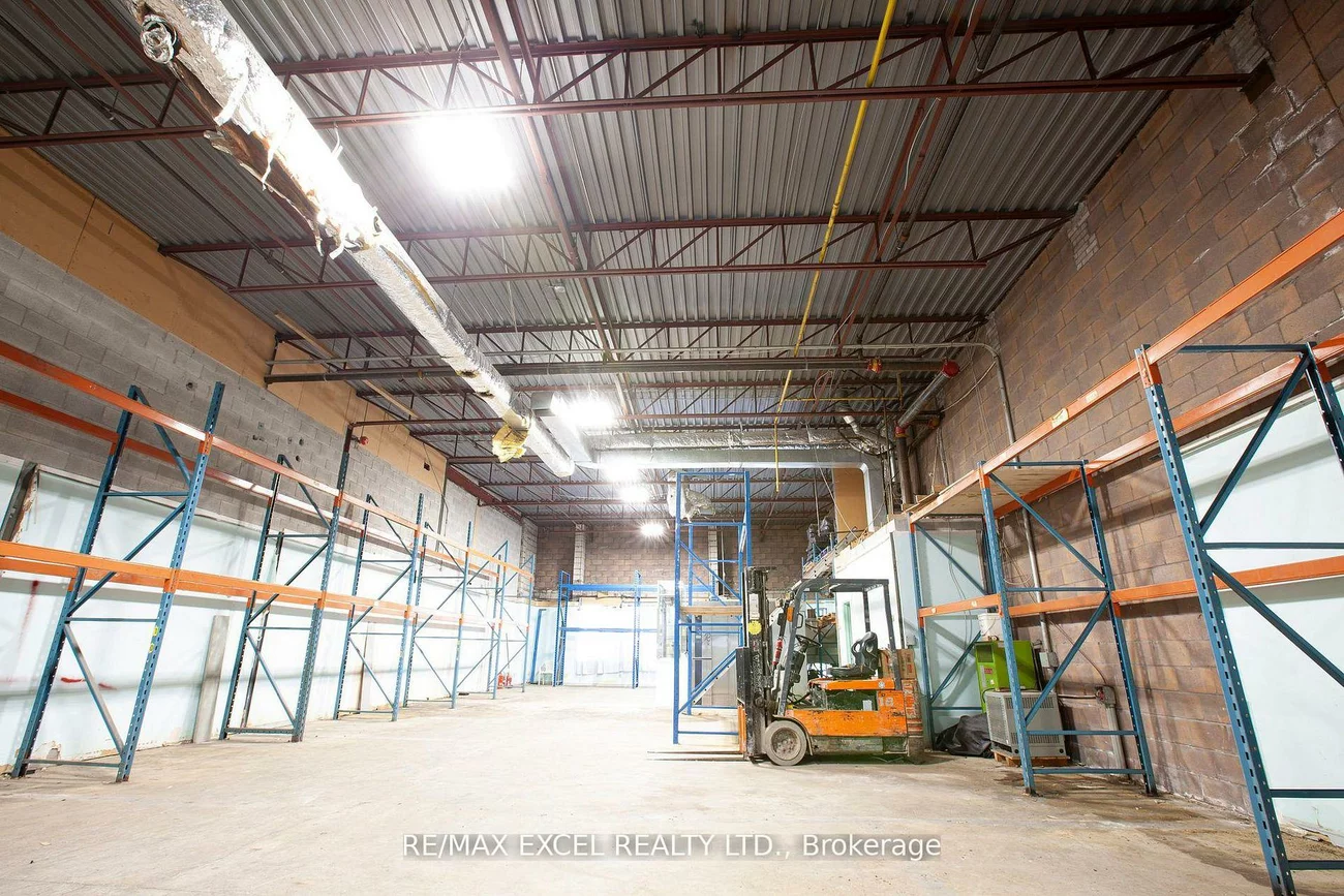 37, Ferrier, Milliken Mills West, Markham