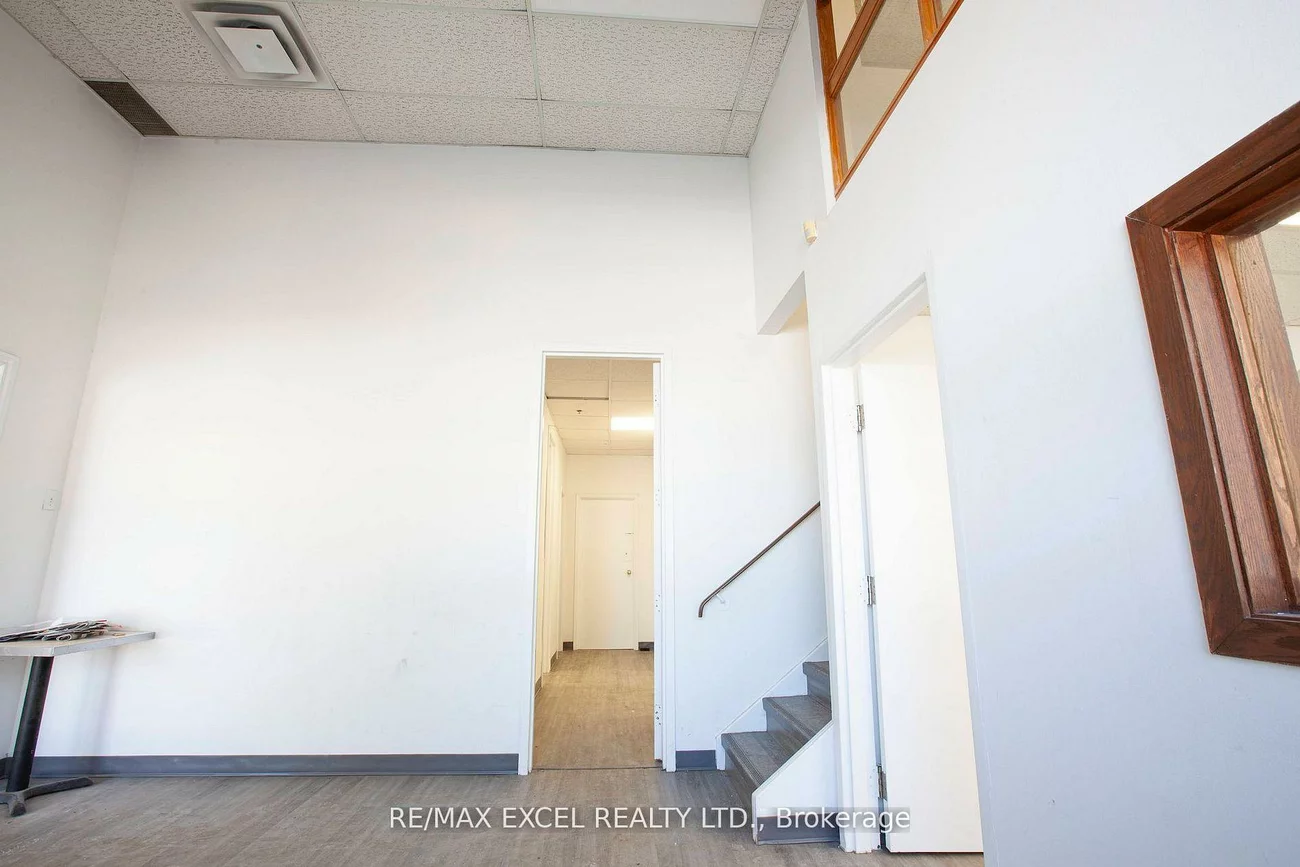 37, Ferrier, Milliken Mills West, Markham