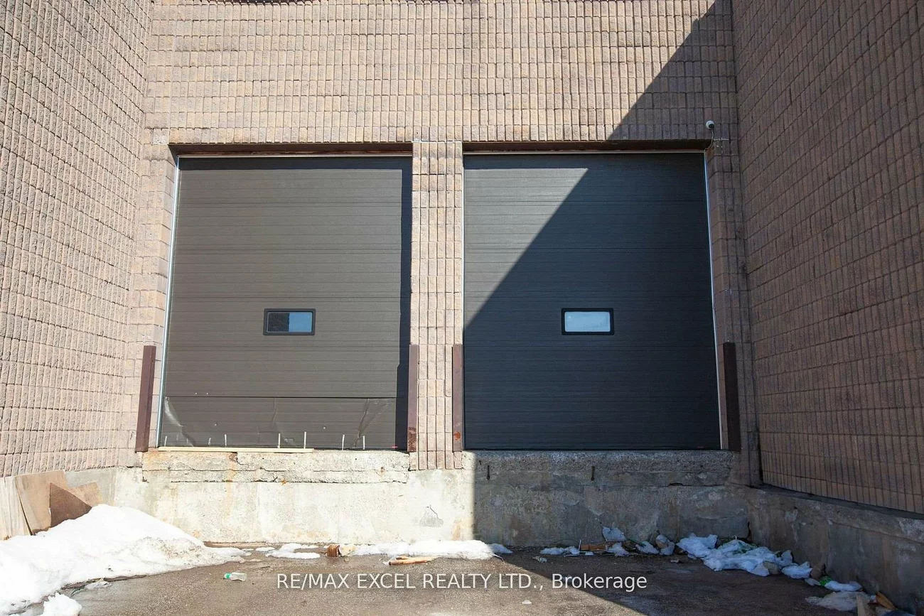 37, Ferrier, Milliken Mills West, Markham