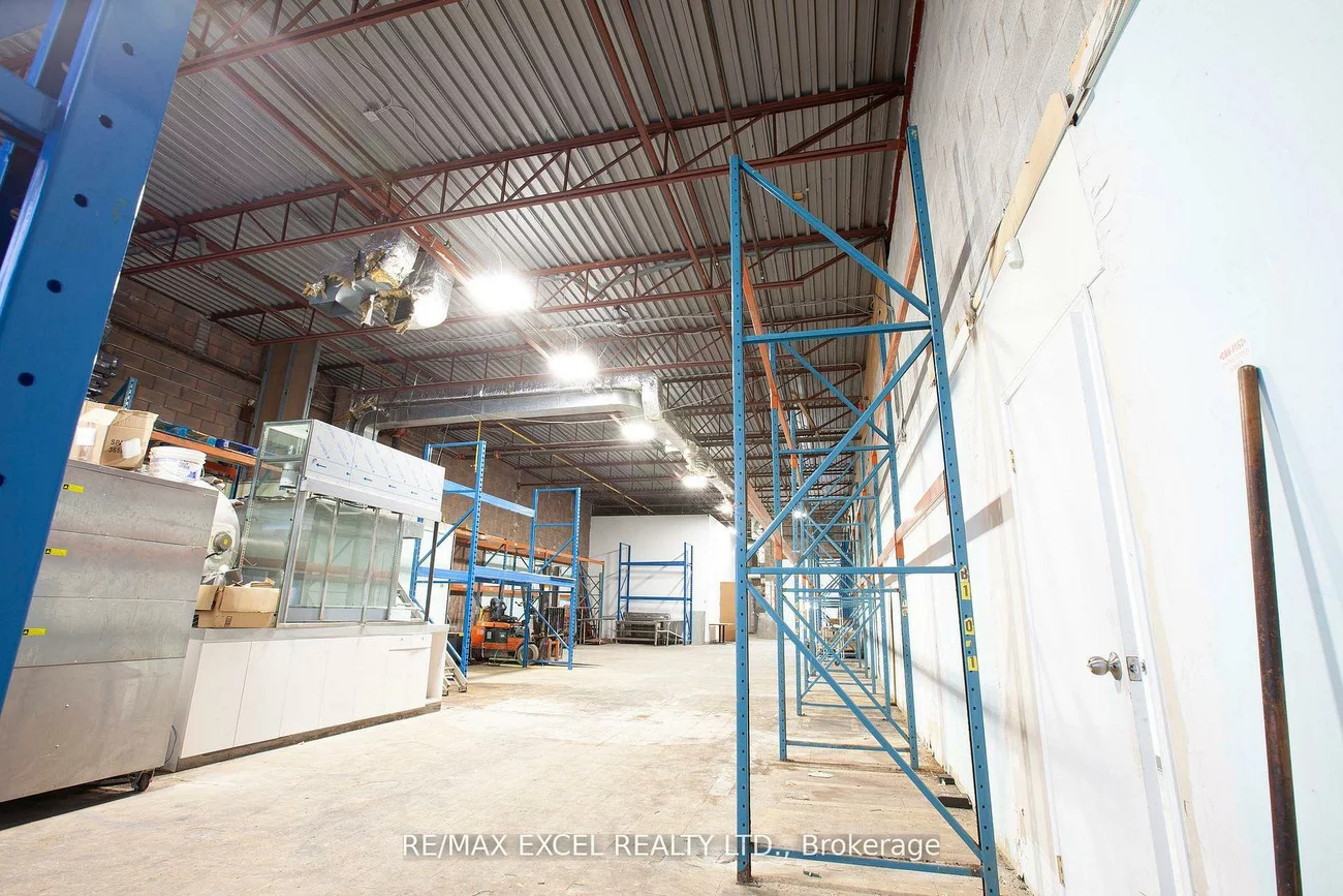 37, Ferrier, Milliken Mills West, Markham