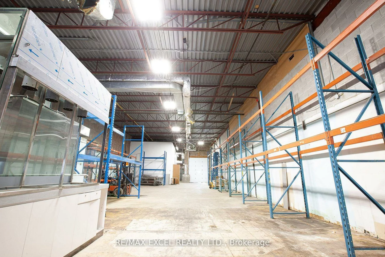 37, Ferrier, Milliken Mills West, Markham