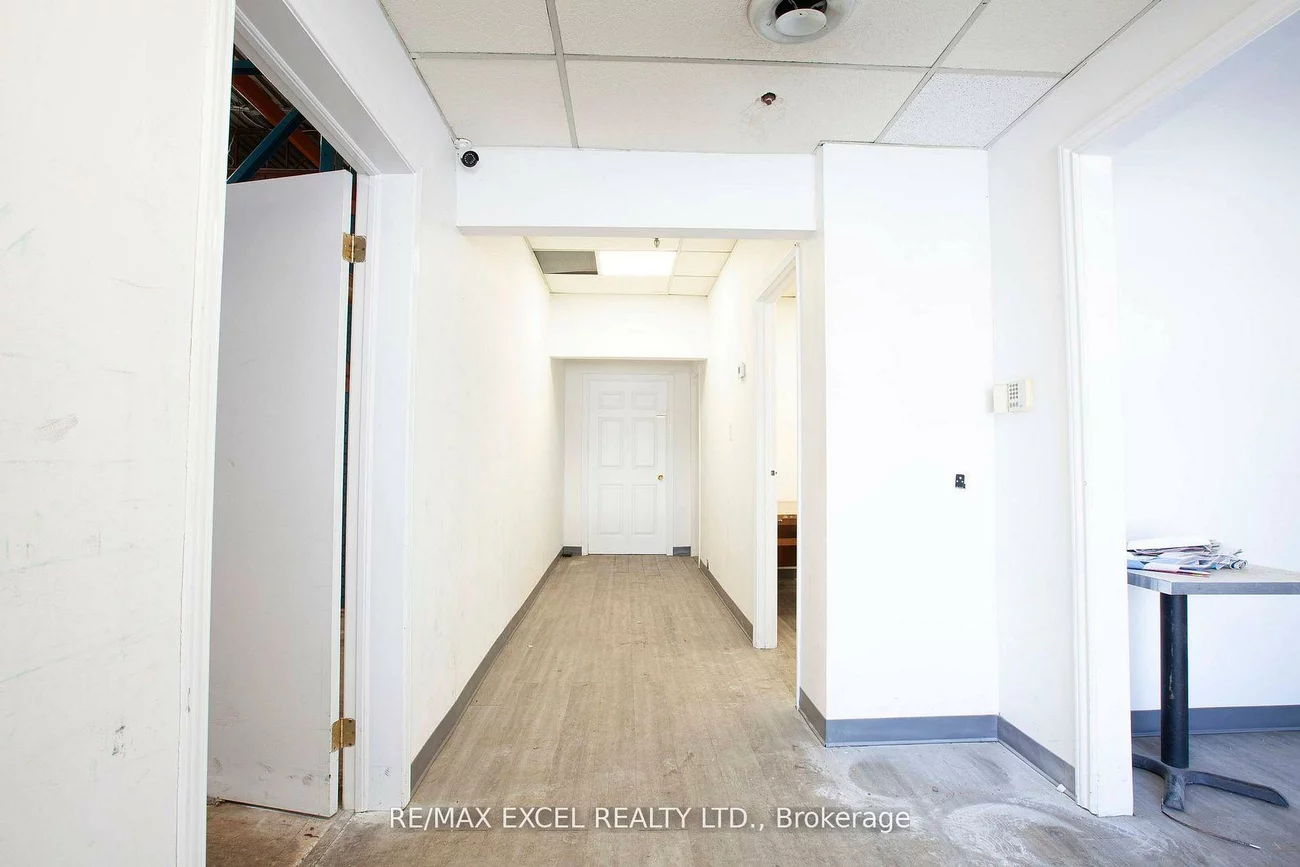 37, Ferrier, Milliken Mills West, Markham