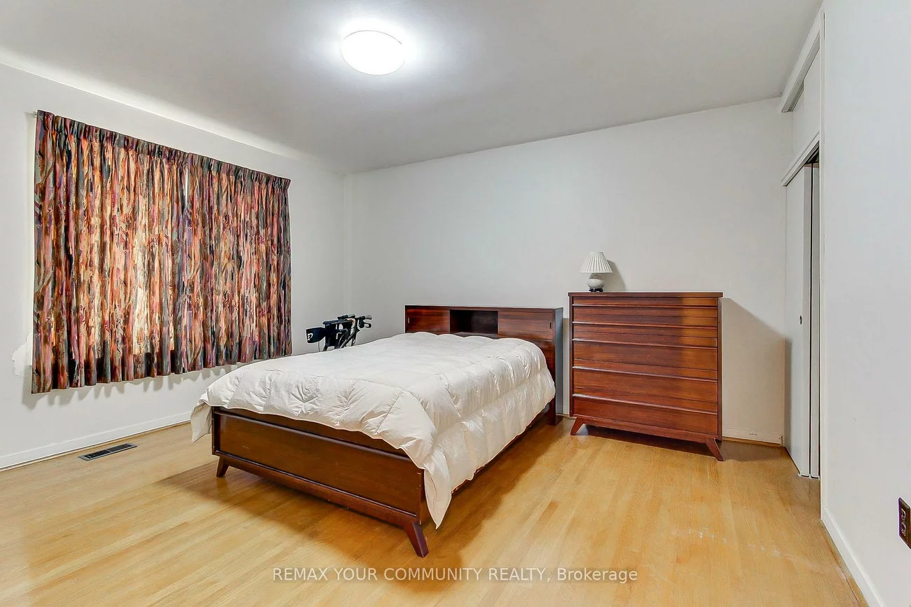 9947, Woodbine, Devil's Elbow, Markham