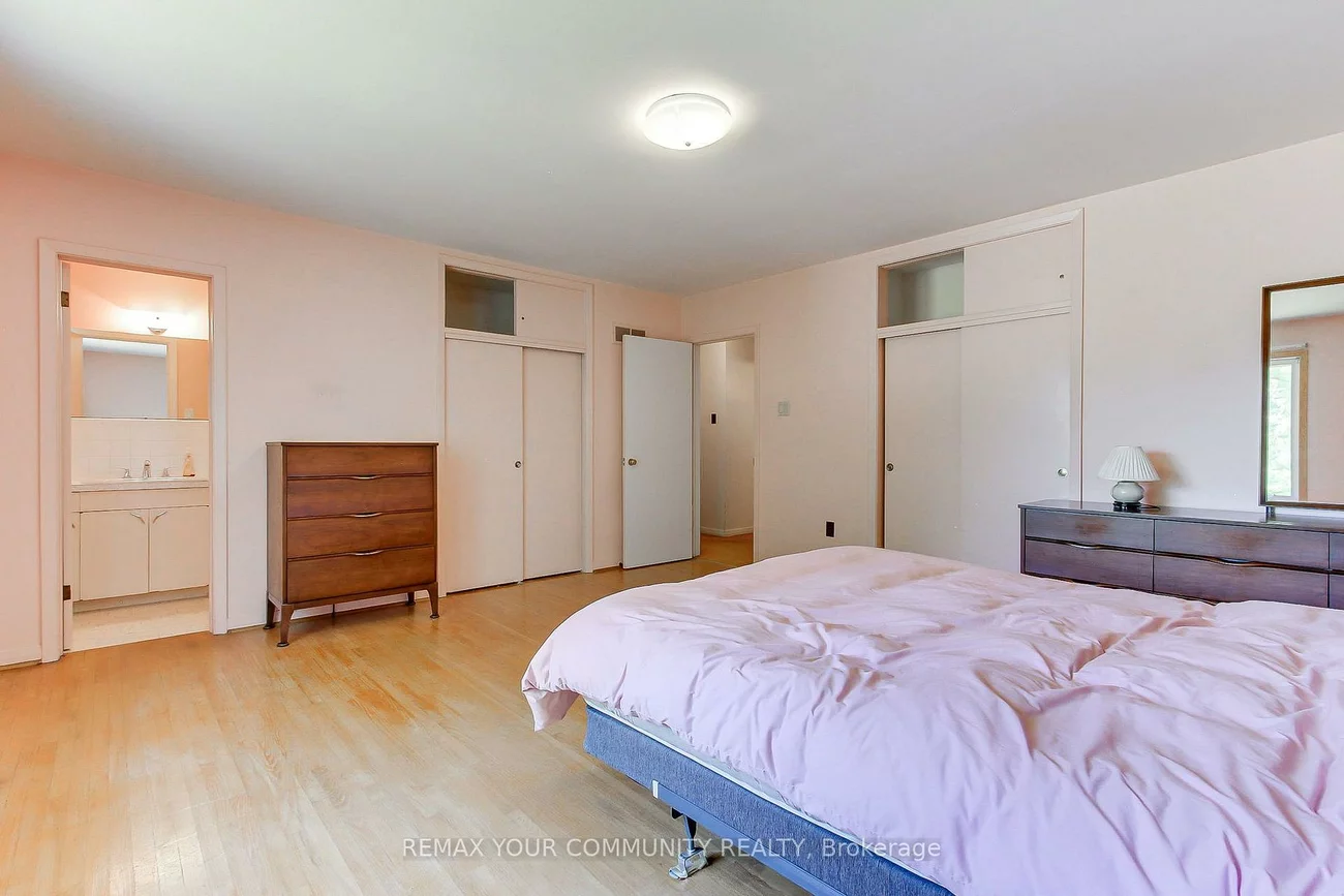 9947, Woodbine, Devil's Elbow, Markham