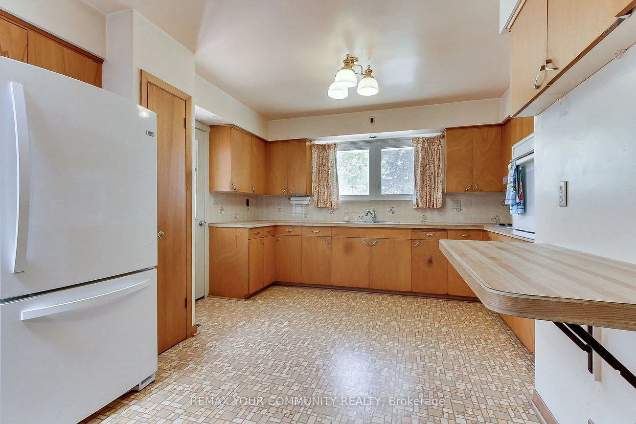 9947, Woodbine, Devil's Elbow, Markham