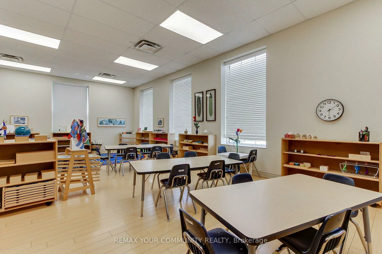 9921, Woodbine, Devil's Elbow, Markham
