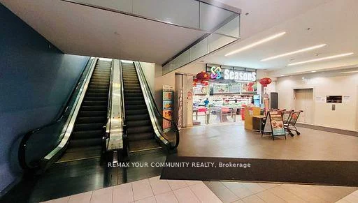 7181, Yonge, Grandview, Markham