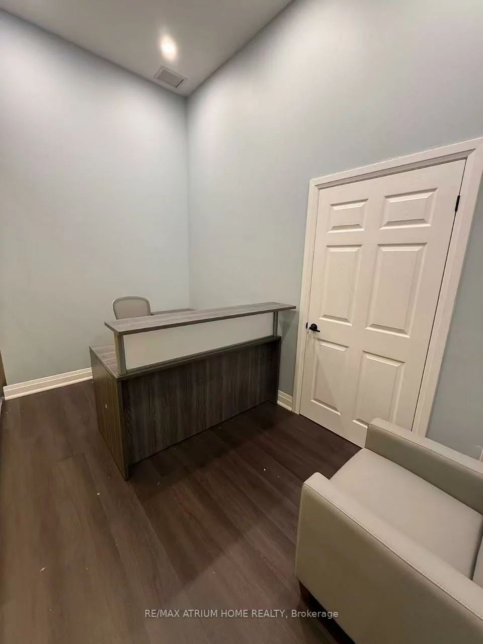 9390, Woodbine, Cachet, Markham