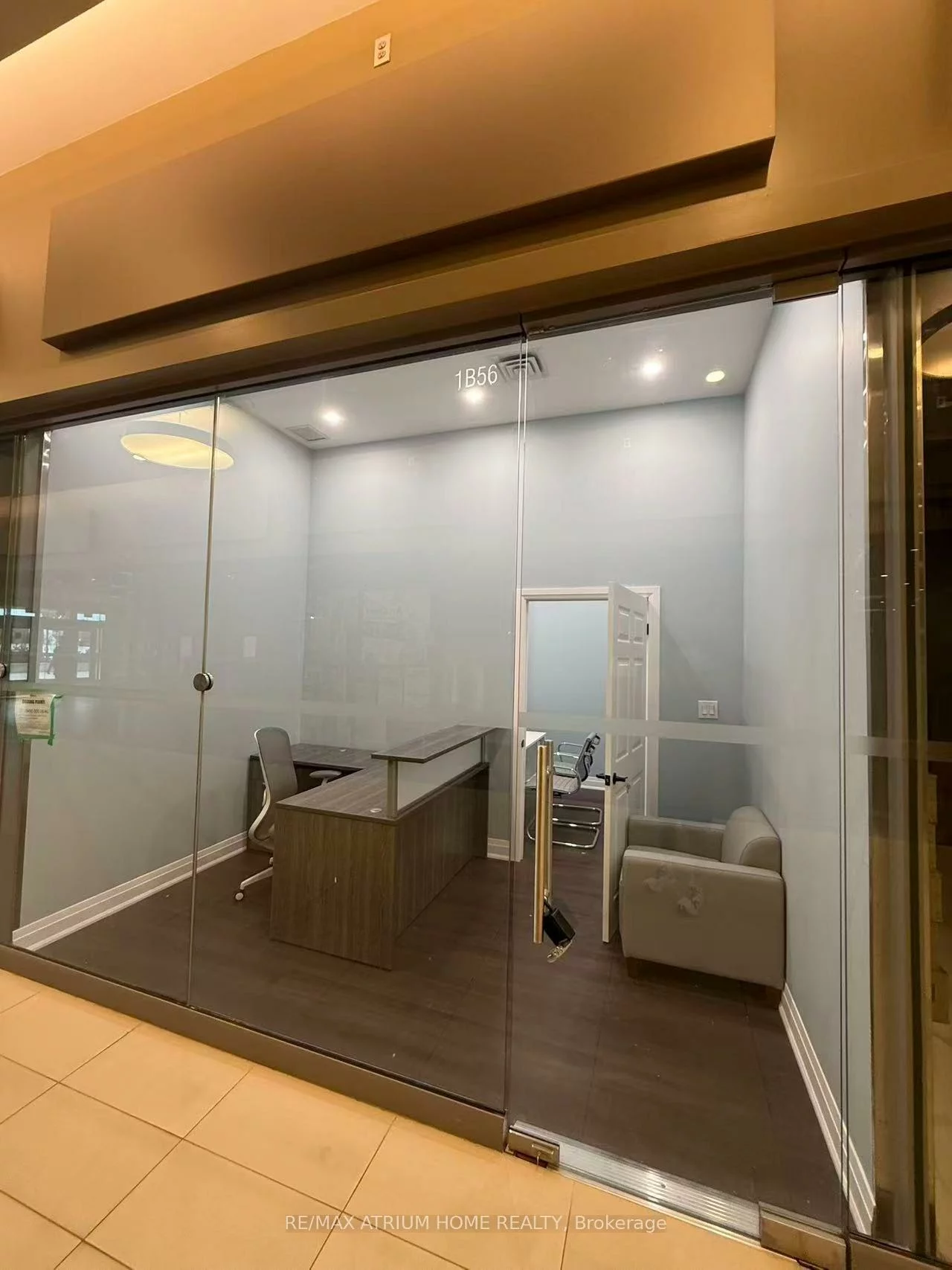 9390, Woodbine, Cachet, Markham