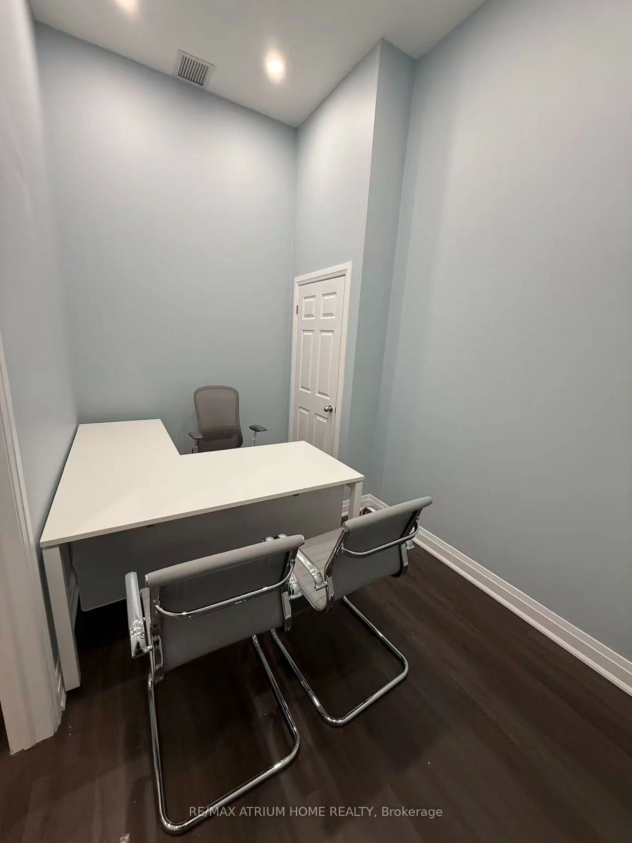 9390, Woodbine, Cachet, Markham