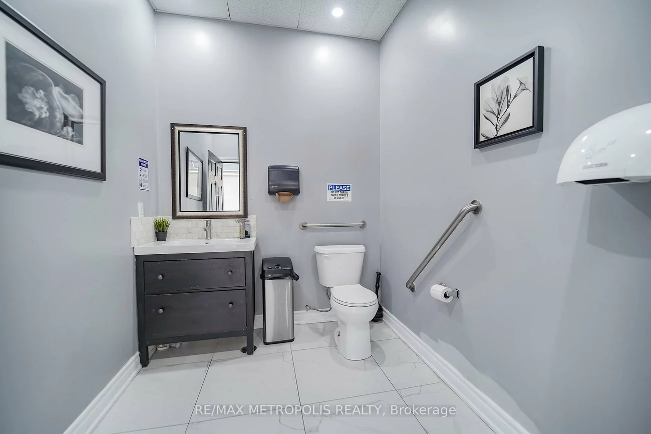 7393, Markham, Cedarwood, Markham