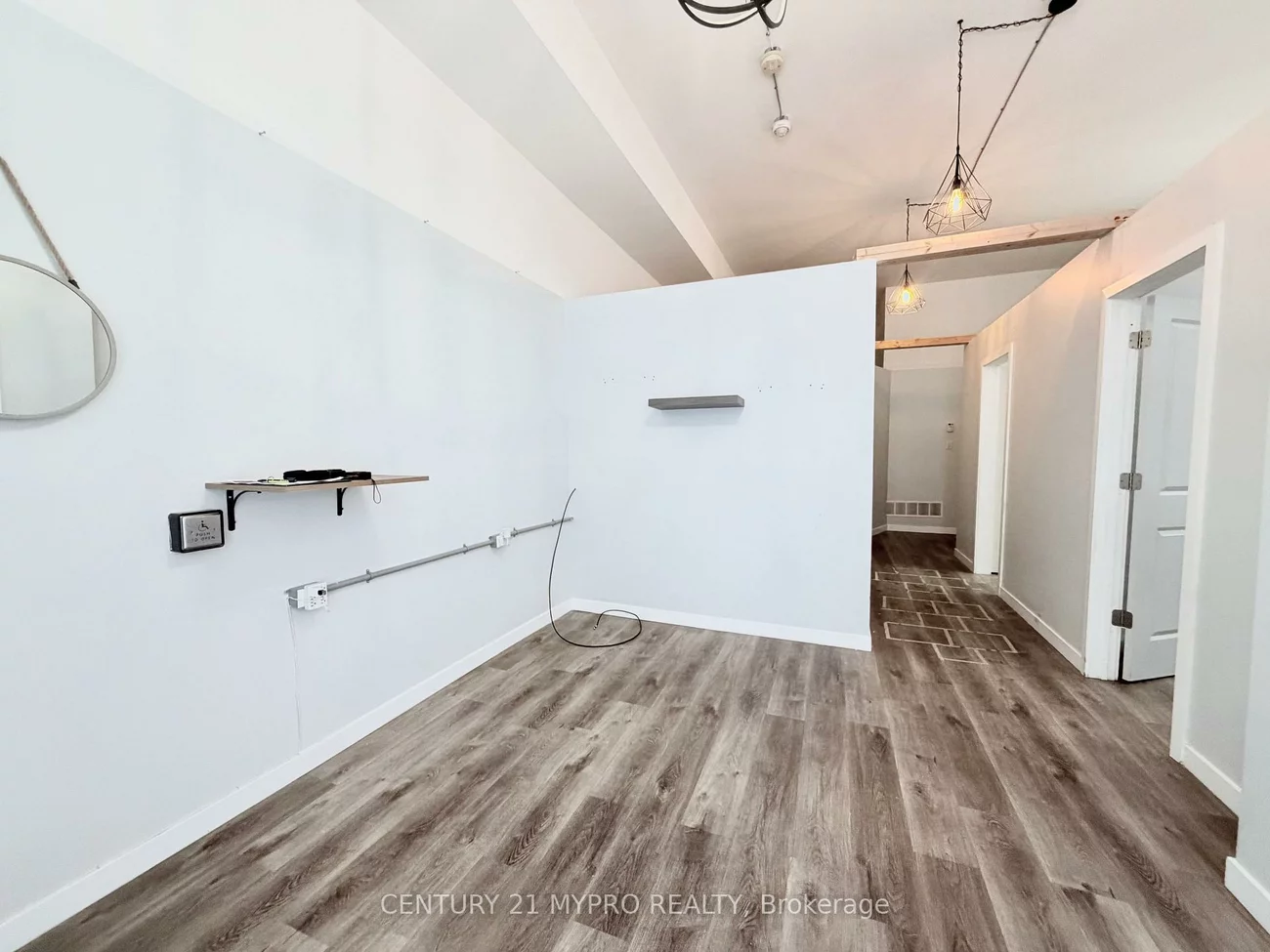 364, John, Aileen-Willowbrook, Markham