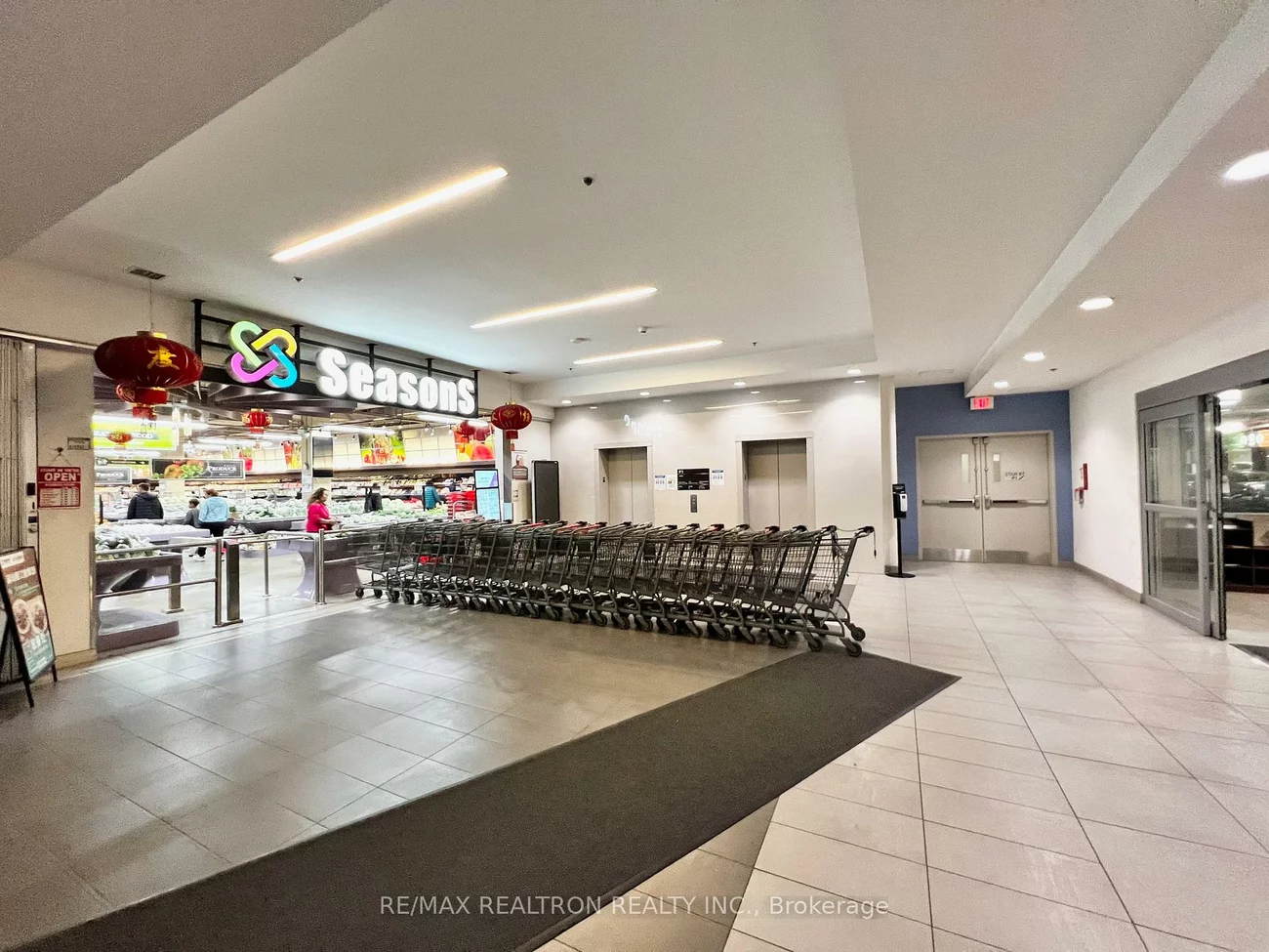 7181, Yonge, Grandview, Markham