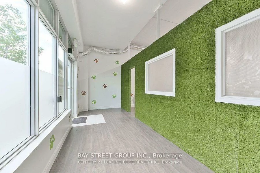 8, Villa Ada, Box Grove, Markham