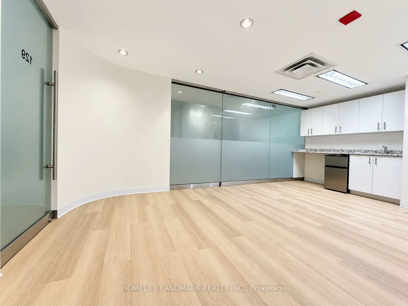 7155, Woodbine, Milliken Mills West, Markham