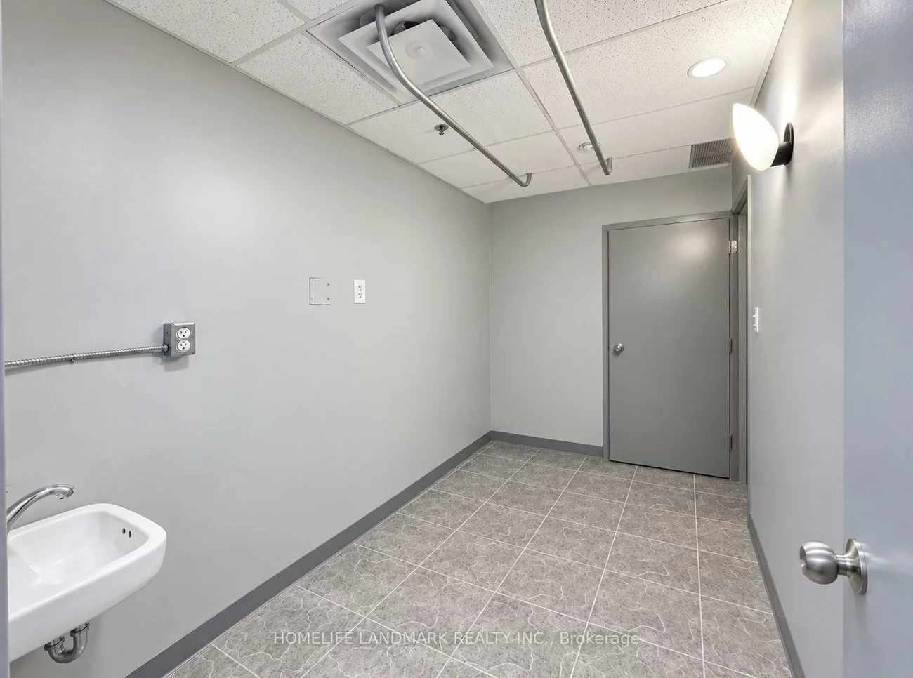 7155, Woodbine, Milliken Mills West, Markham