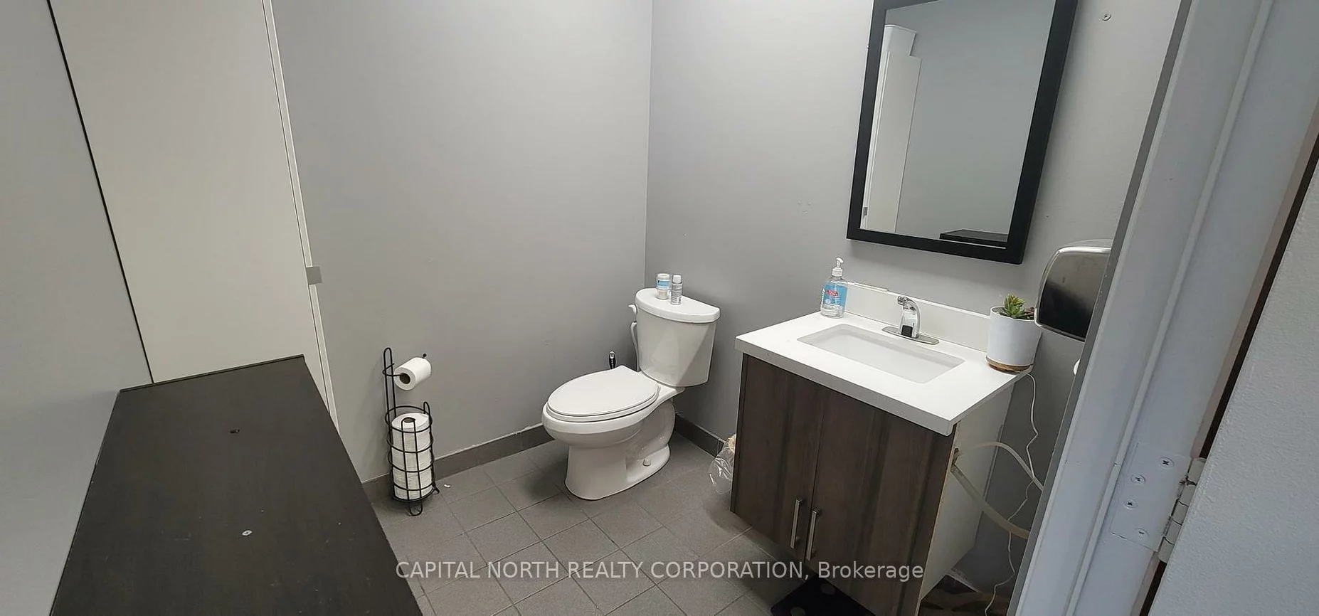 145, Royal Crest, Milliken Mills West, Markham