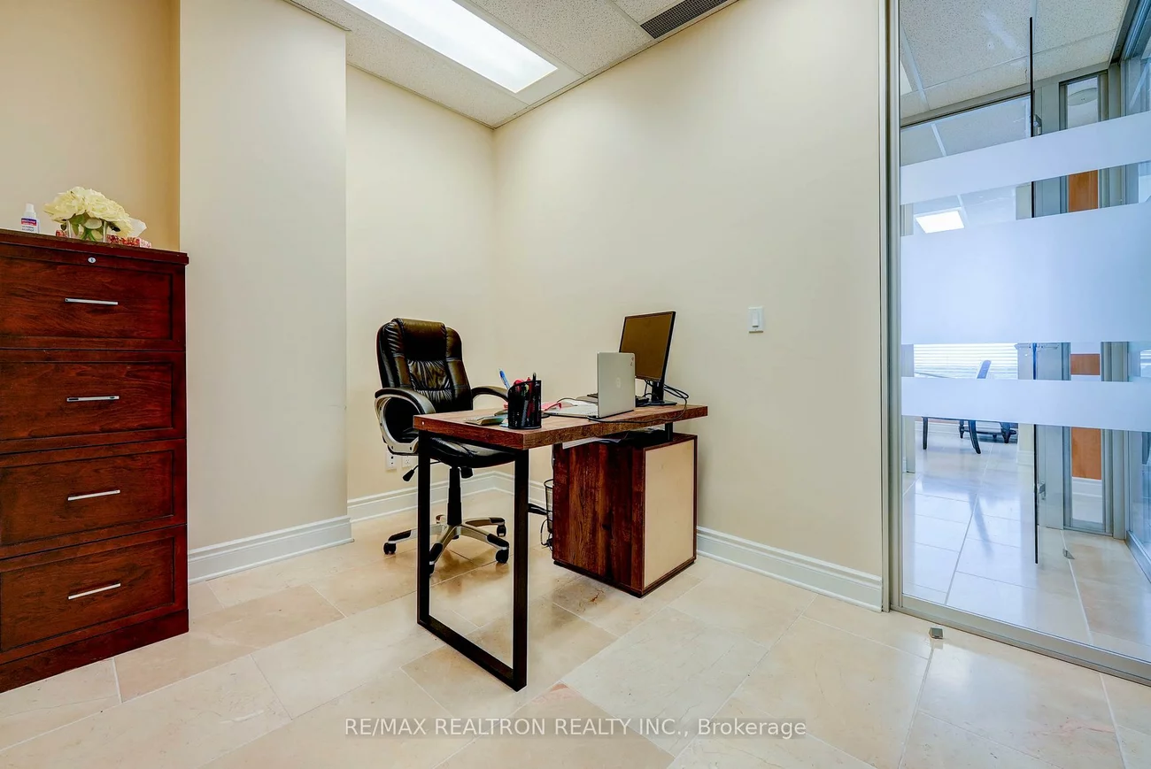 7191, Yonge, Grandview, Markham