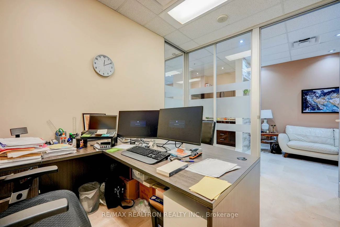7191, Yonge, Grandview, Markham