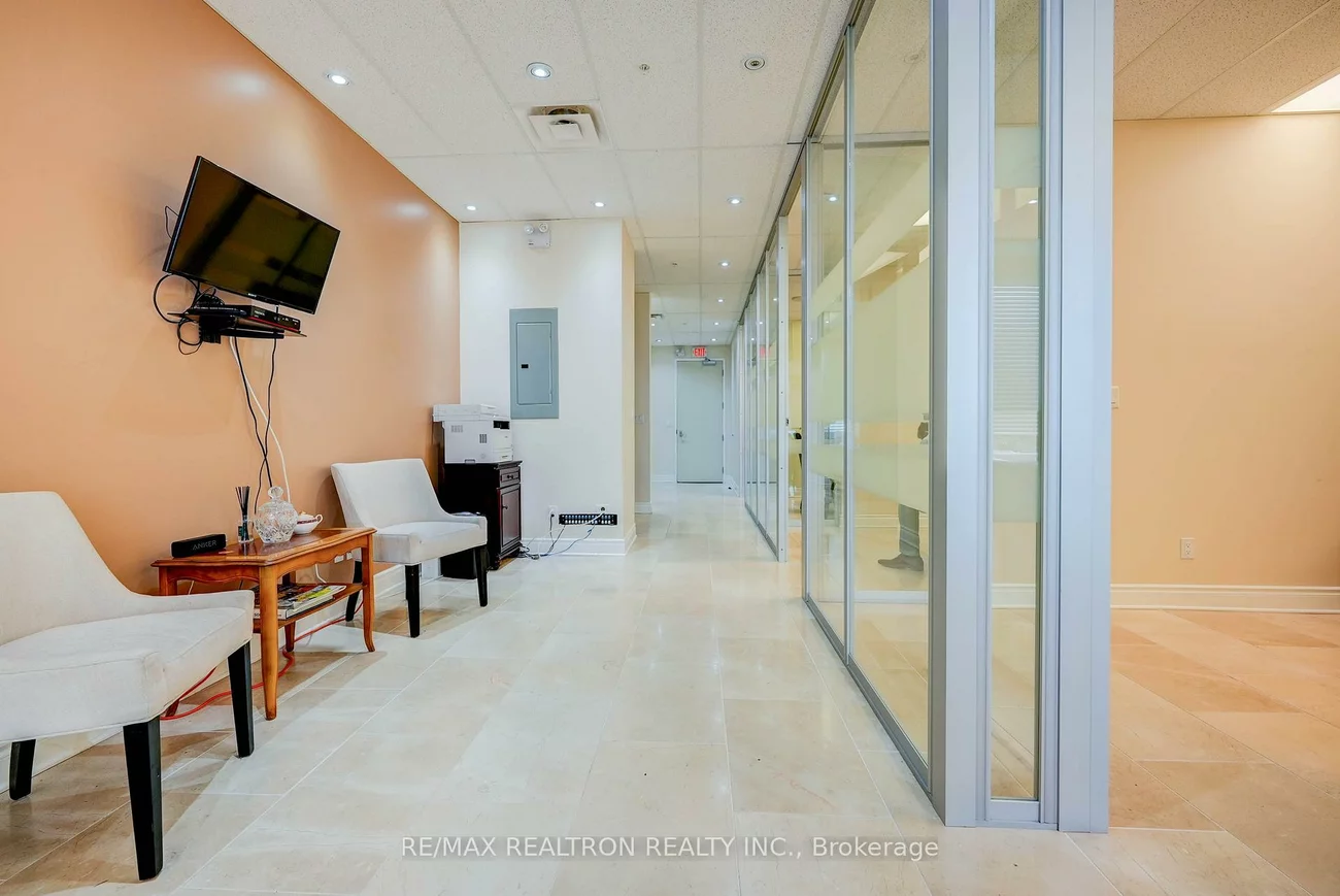 7191, Yonge, Grandview, Markham