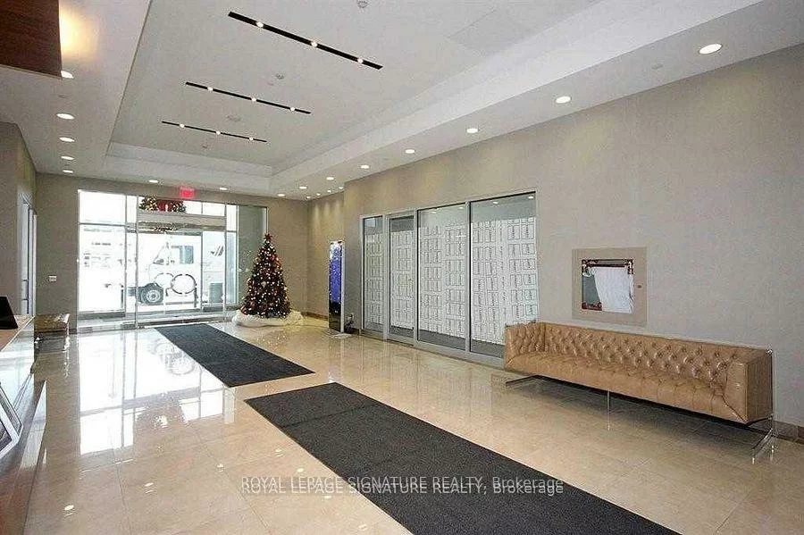 7191, Yonge, Thornhill, Markham