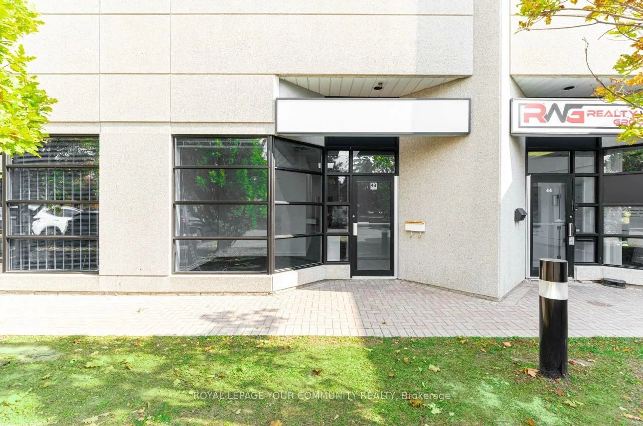 145, Royal Crest, Milliken Mills West, Markham