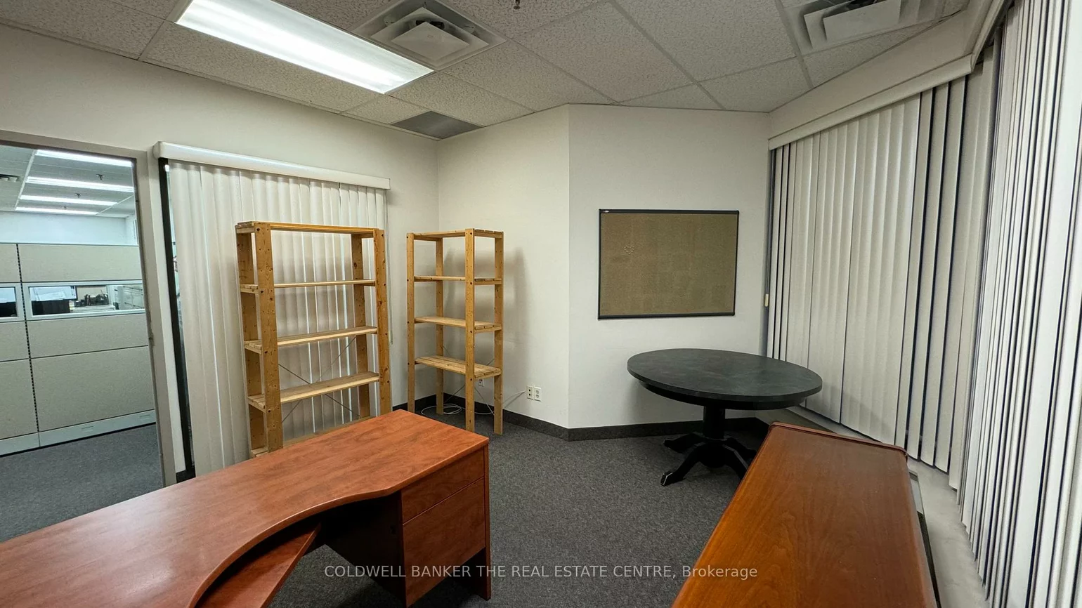 16, Esna Park, Milliken Mills West, Markham