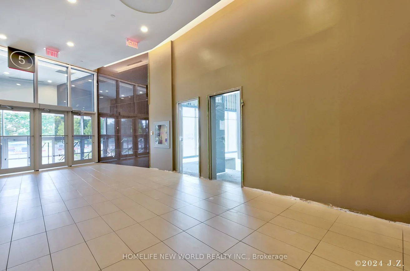 9390, Woodbine, Cachet, Markham