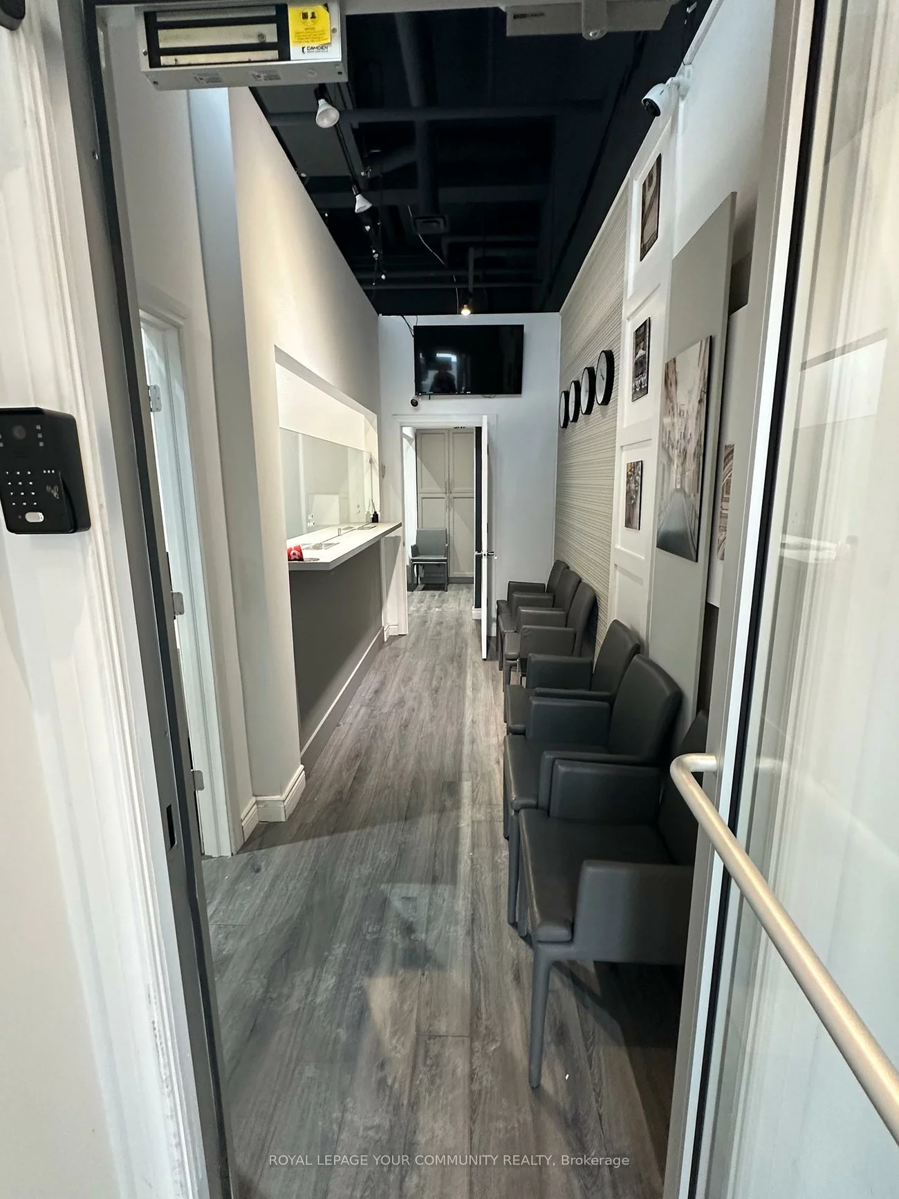 7181, Yonge, Thornhill, Markham